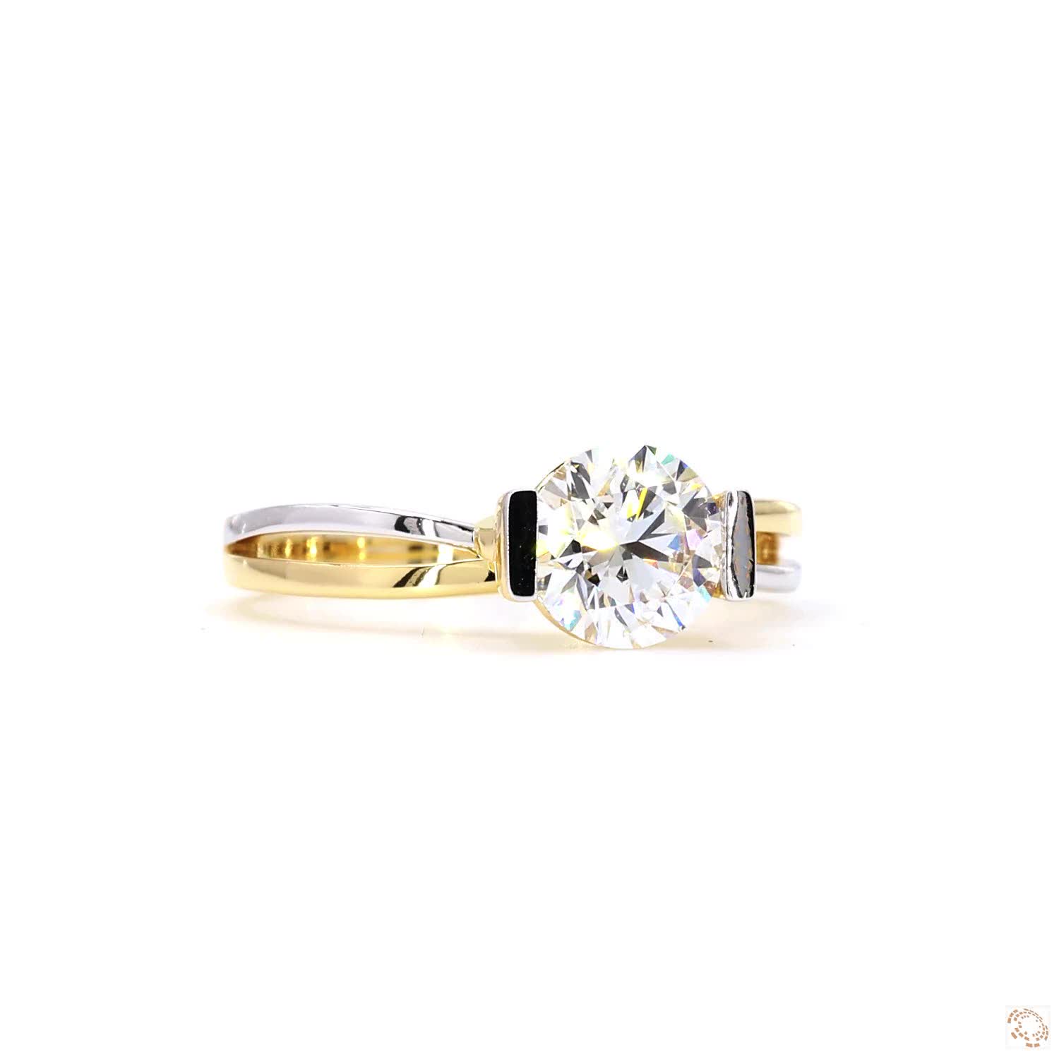 1.30 CT Round Diamond Two Tone Solitaire Ring | DA60264