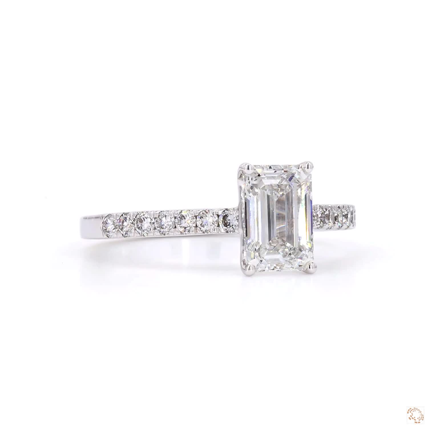 1.30 CT Emerald Diamond Halo Ring | LR-324