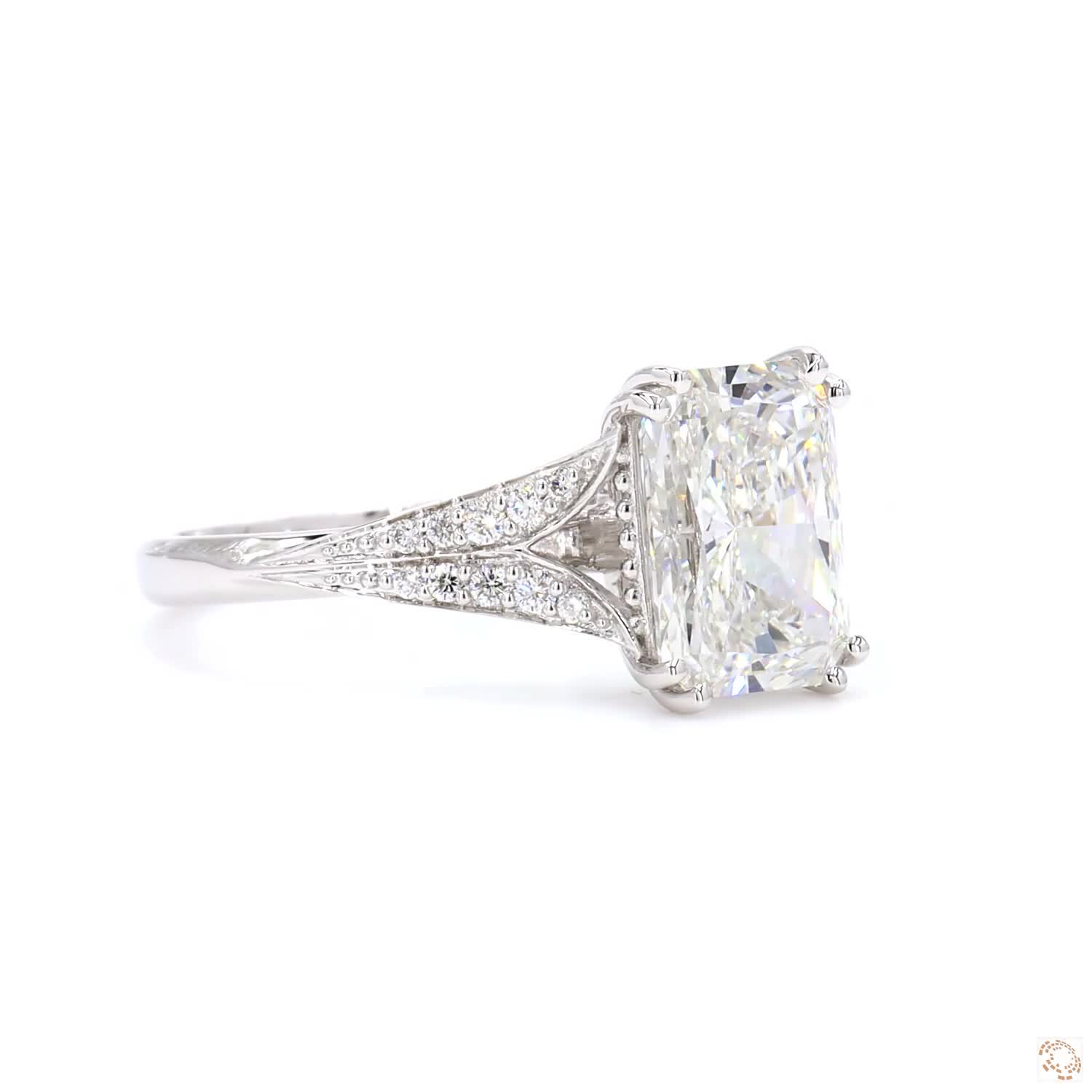 2 CT Radiant split-shank band | LR-360 Radiant (DA602176)