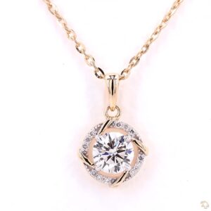 Round diamond halo pendant, sparkling brilliance. (DP60240)